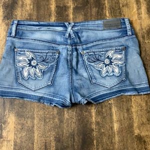 Hydraulic blue Jean shortie shorts